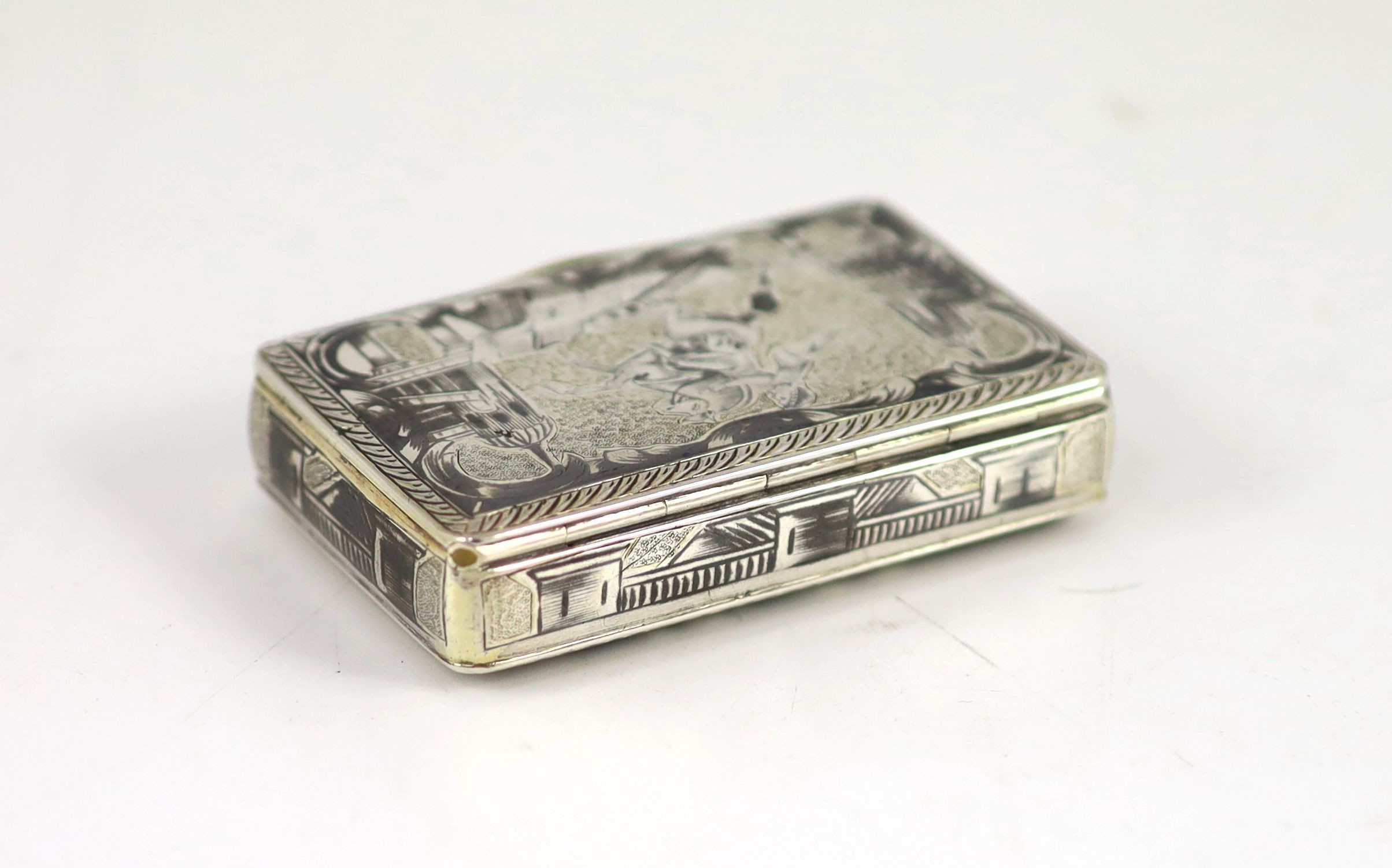 An early 19th century Russian 84 zolotnik parcel gilt silver and niello snuff box, assay master possibly Nicholai Brubovin,1830